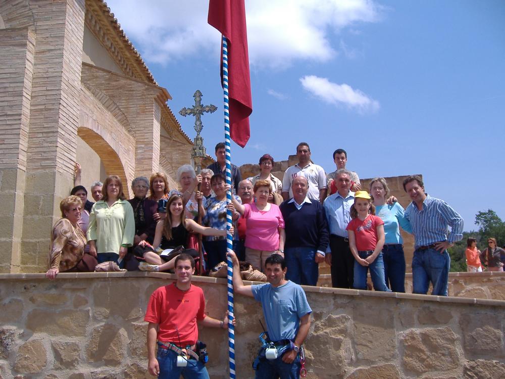 Imagen: Colungo. Romería al Santuario de Santa María de Dulcis.
